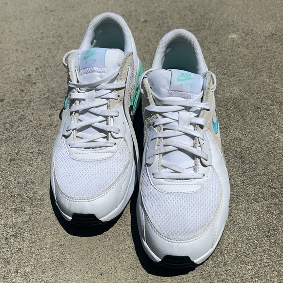 NIKE AIR MAX 1 SC  Nike White and Green Sneakers Air Max Style